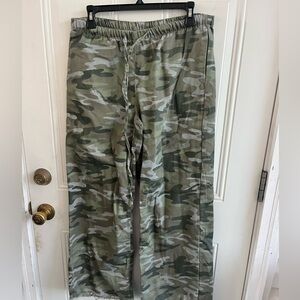Vanilla star Women’s Medium Camouflage Pants tie waist wide leg appx length 29